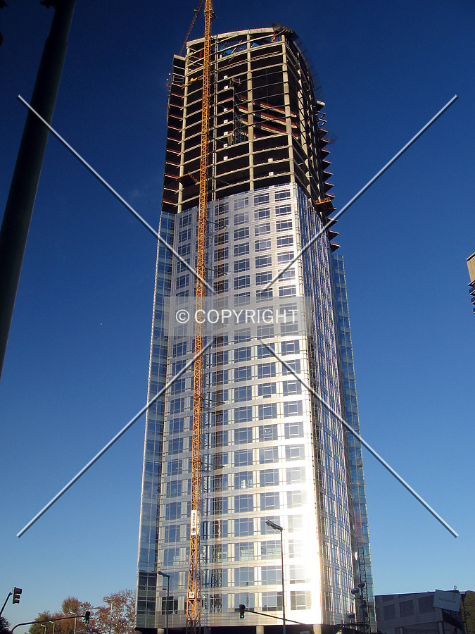 Torre Repsol YPF by Maximiliano Buono