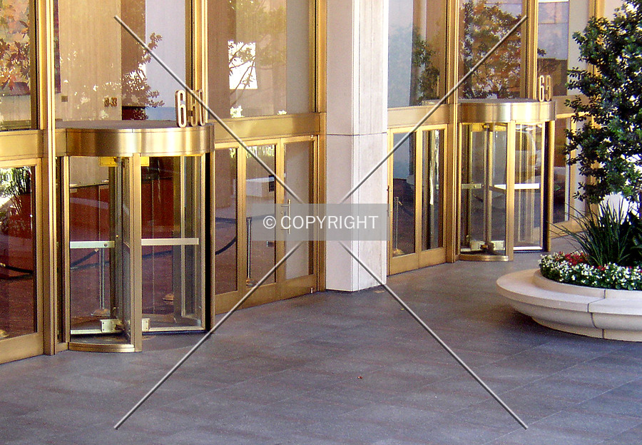 650 California Street by Chris Patriarca