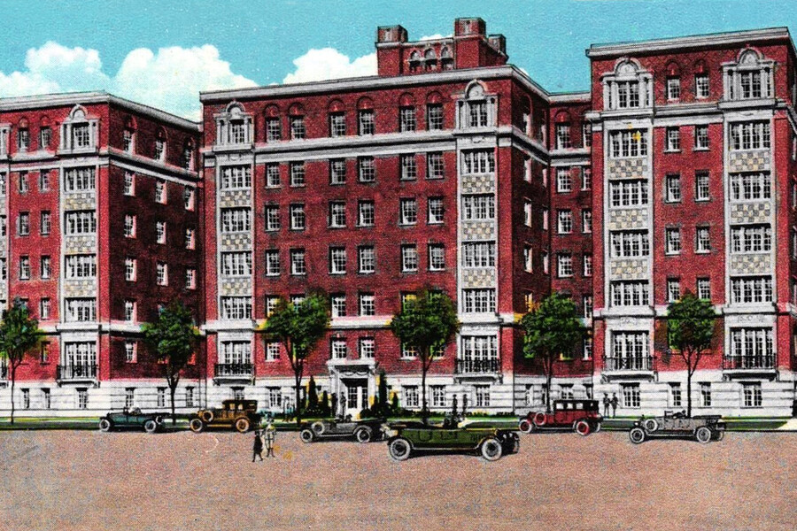 Kellogg Manor