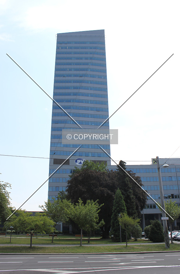Finanzamt Tower by Florian Barbier