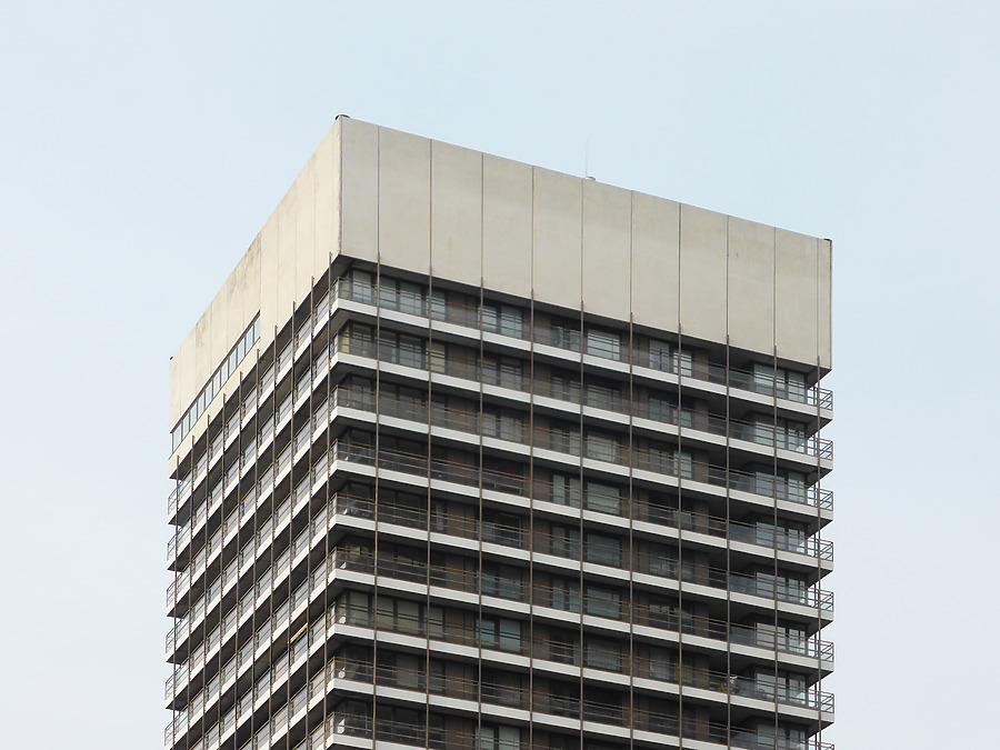 Mundsburg Turm II by Der Hamburger