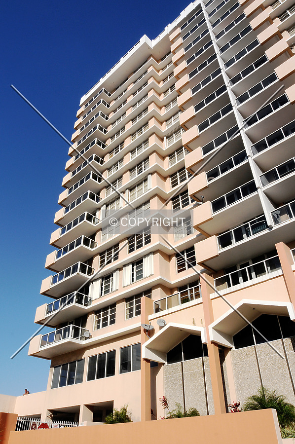 The Pavilion Condominiums by Jorge Molina
