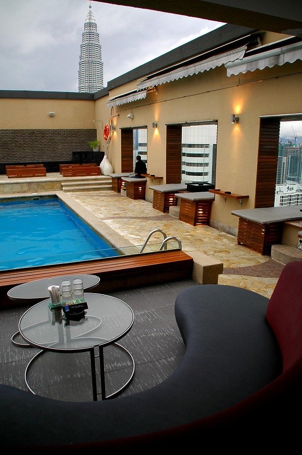 Menara PanGlobal by John Bek