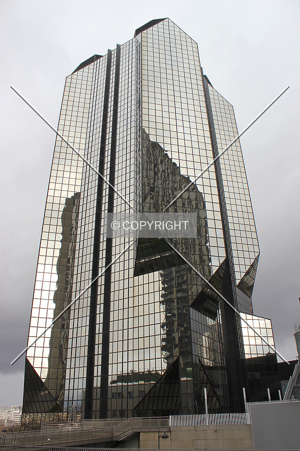Tour Cristal by Florian Barbier