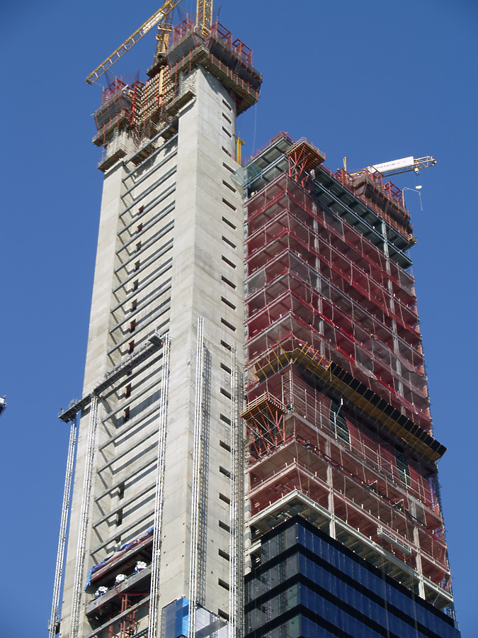 Torre Caja Madrid by Cesar Serrano