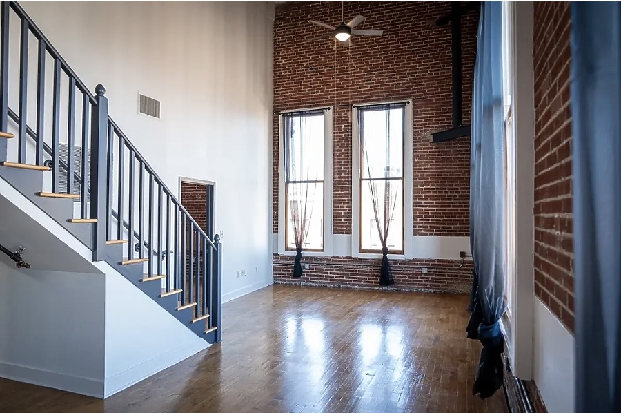 The Merchandise Mart Apartments by Kevin A. Roberts