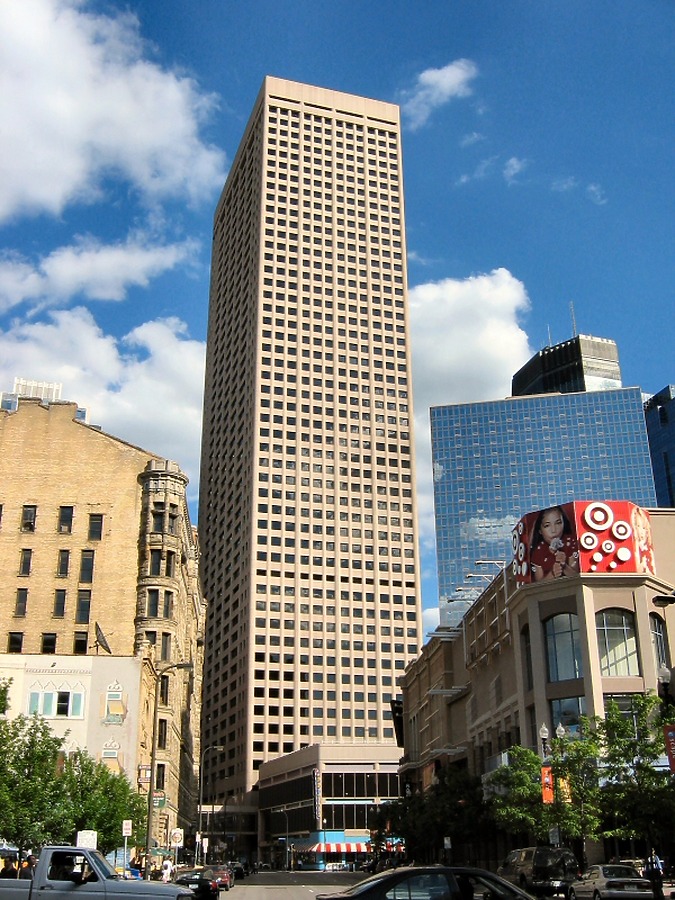 33 South Sixth by James Peacock