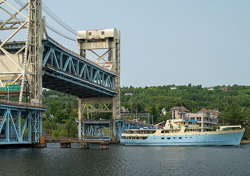 Houghton-Hancock Bridge