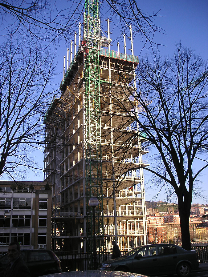 Isozaki Atea I by Mikel Allende