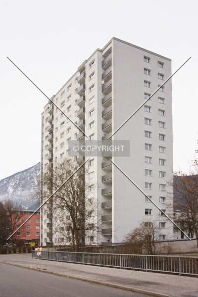 Einfangstraße 12