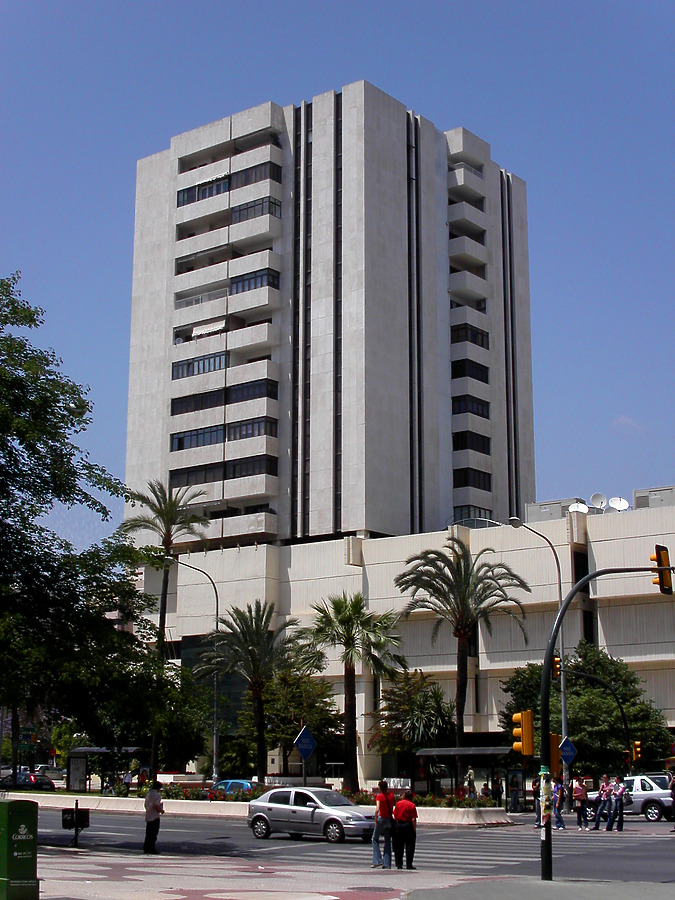 Edificio Unicaja by Cesar Serrano