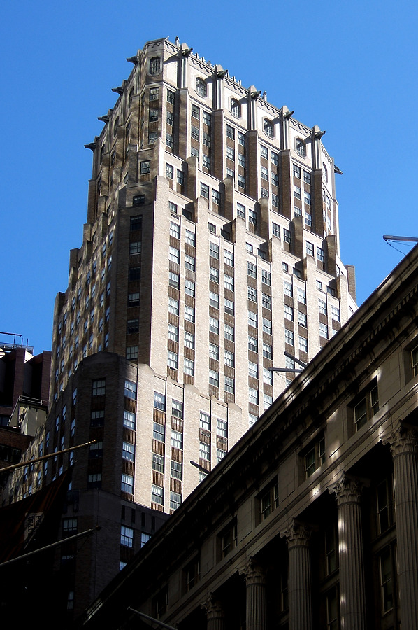 The Crest by John Cahill