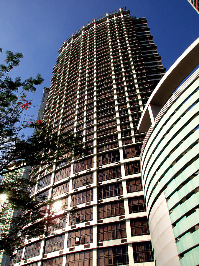Bellagio Tower 3 by Daniel Kieckhefer