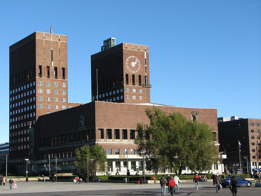 Oslo rådhus by Kjetil Balog