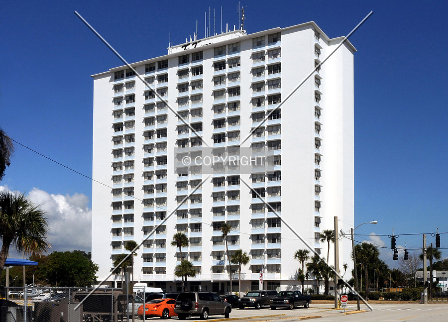 Trinity Towers West by Jorge Molina