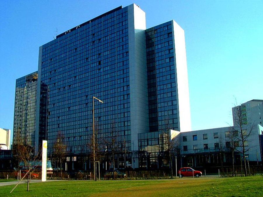Si-Intercontinental by Oliver Klaus Graf