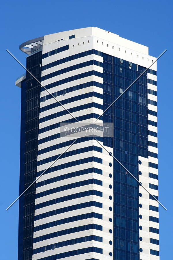 Le Reve by Neil Nickolds