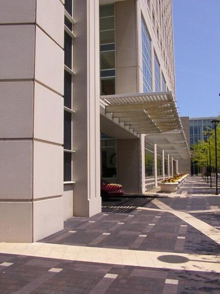 483-758-333