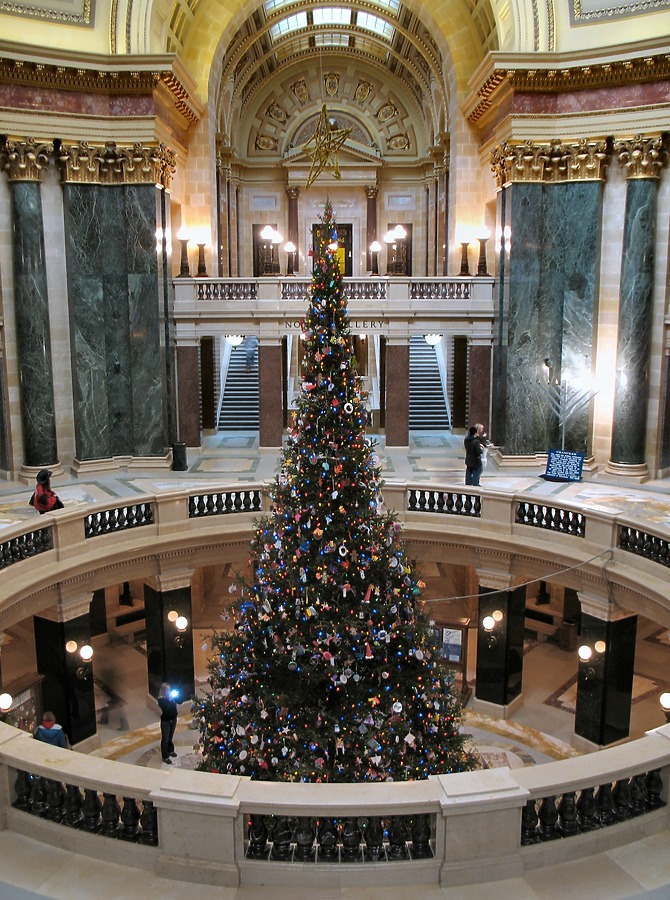 Wisconsin State Capitol by James Peacock
