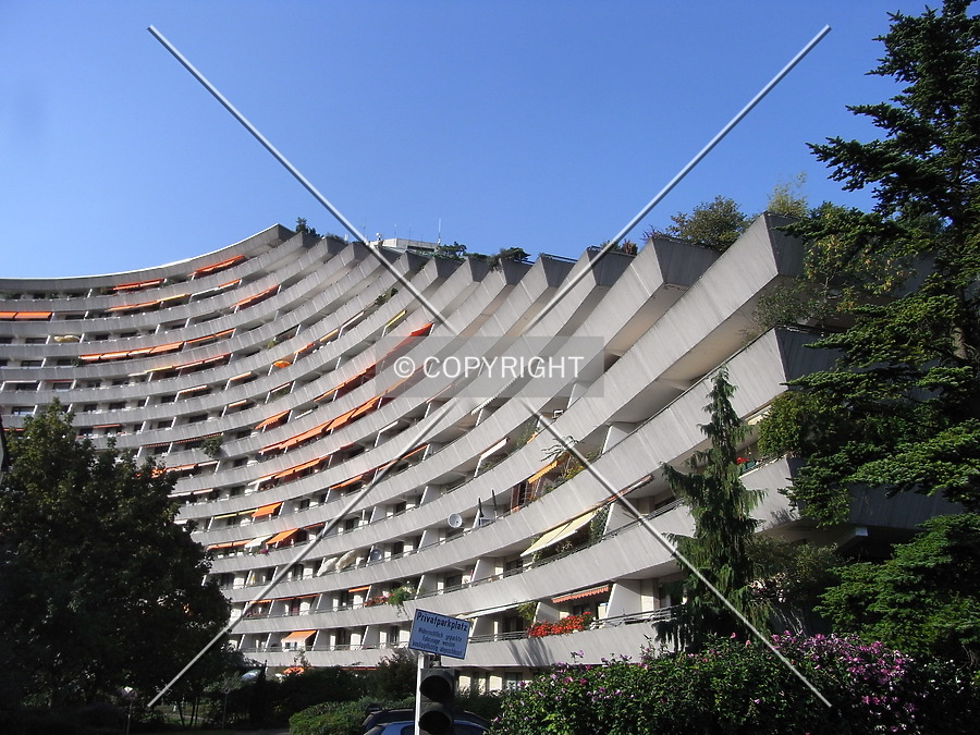 Sonnenring Ost by Jörg Berkemeyer