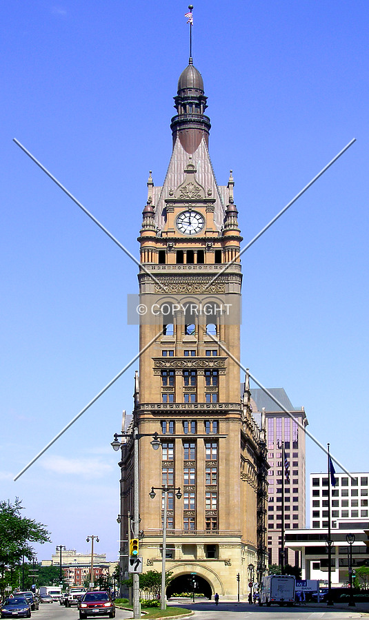 Milwaukee City Hall by Chris Patriarca