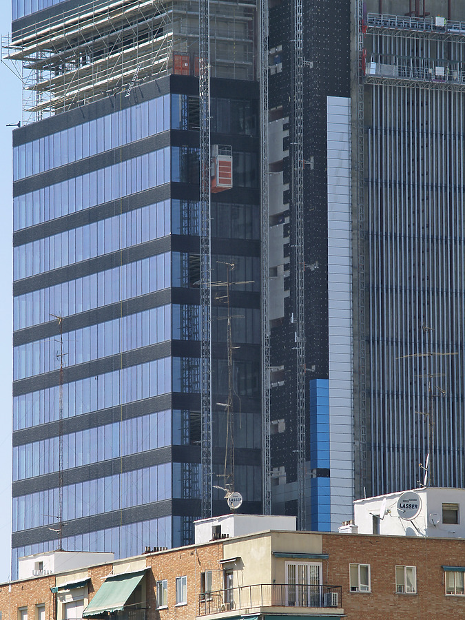 Torre Caja Madrid by Cesar Serrano