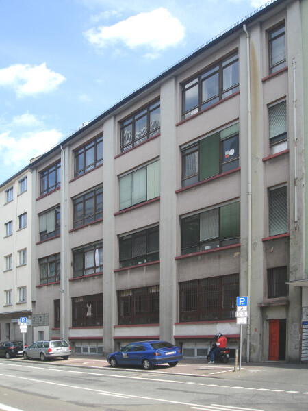 Hohenstaufenstraße 8