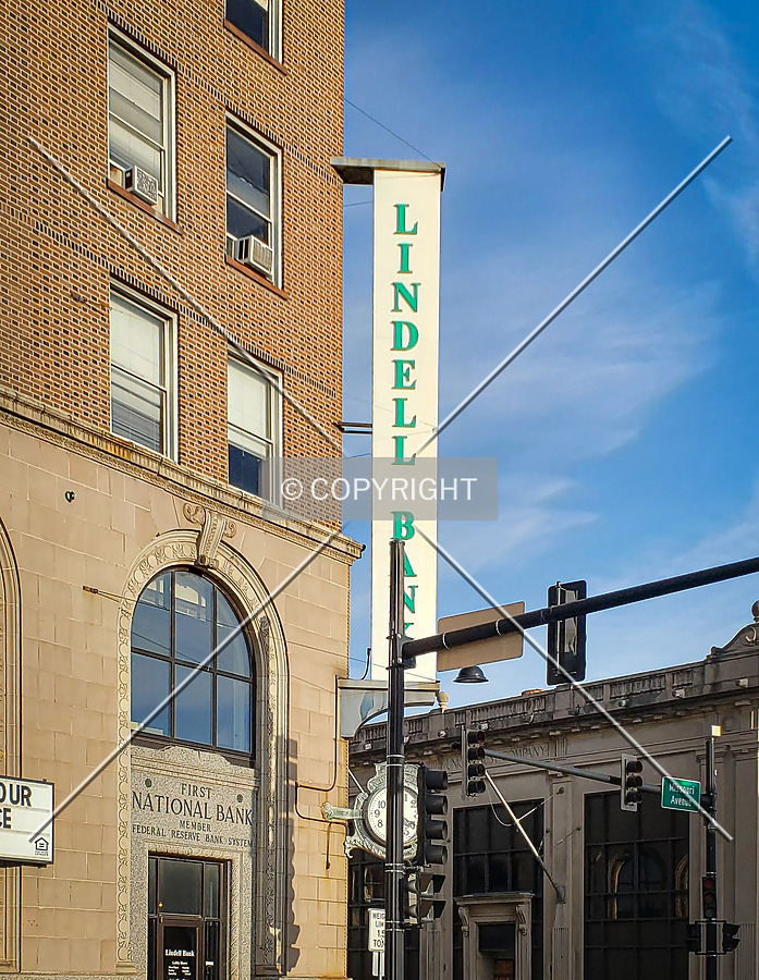 Lindell Bank Building by Ryan Hildebrand