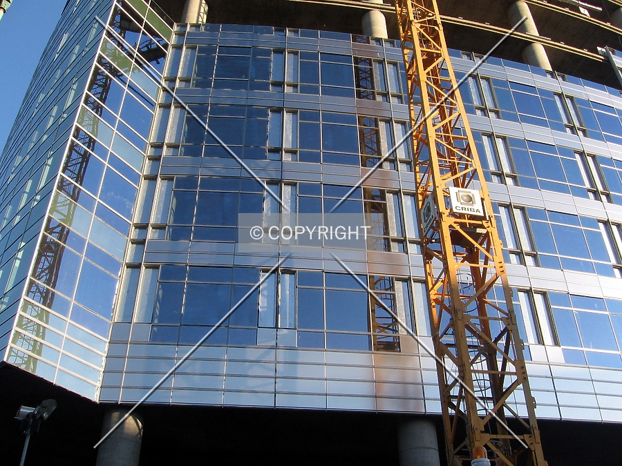 Torre Repsol YPF by Maximiliano Buono