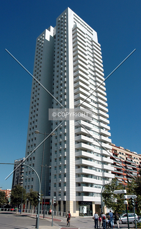 Torre de Francia by Jorge Molina