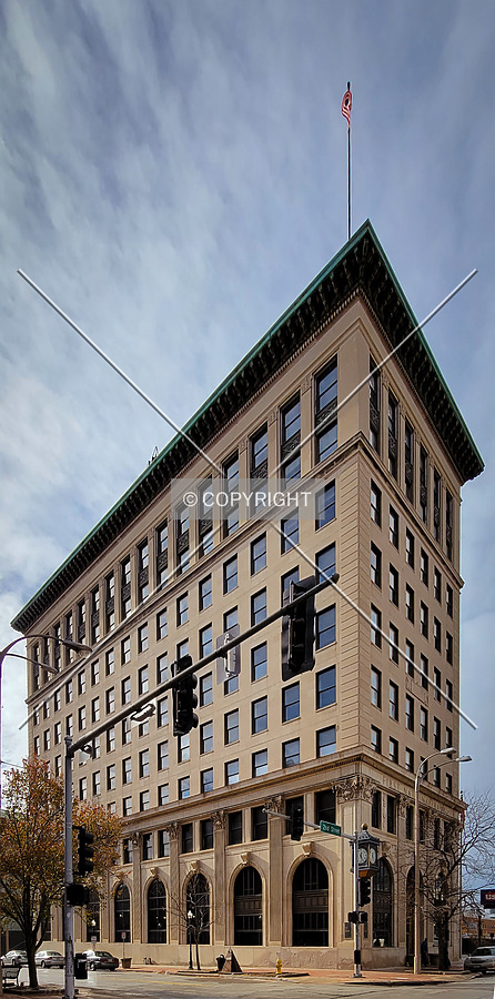 US Bank Building by Ryan Hildebrand