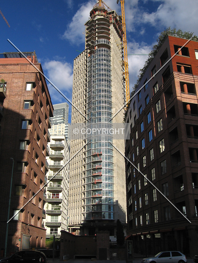 Mulieris torre Sur by Maximiliano Buono