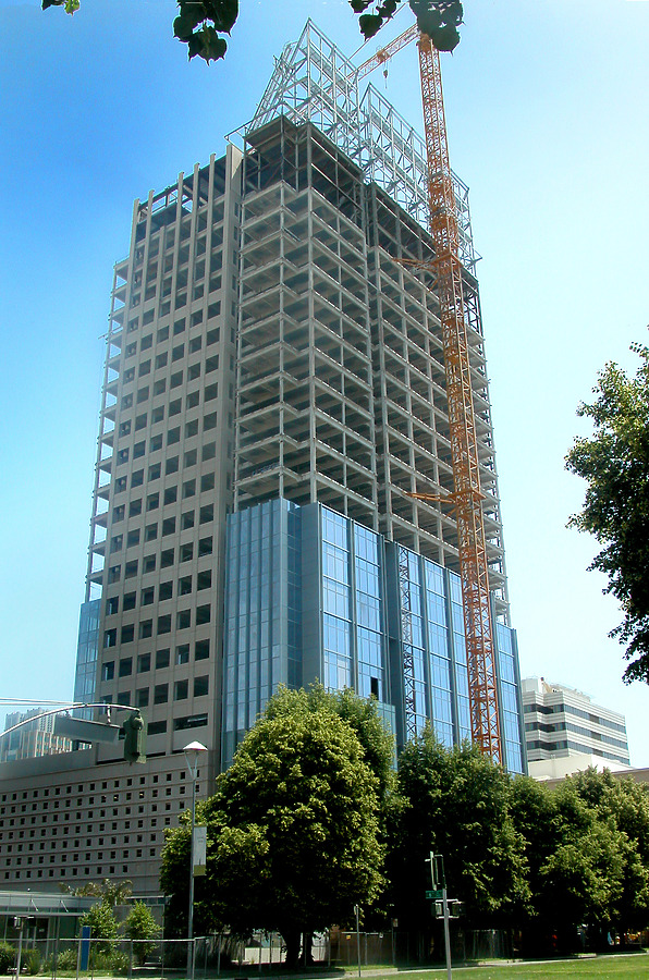 US Bank Tower by Jim Schwartz