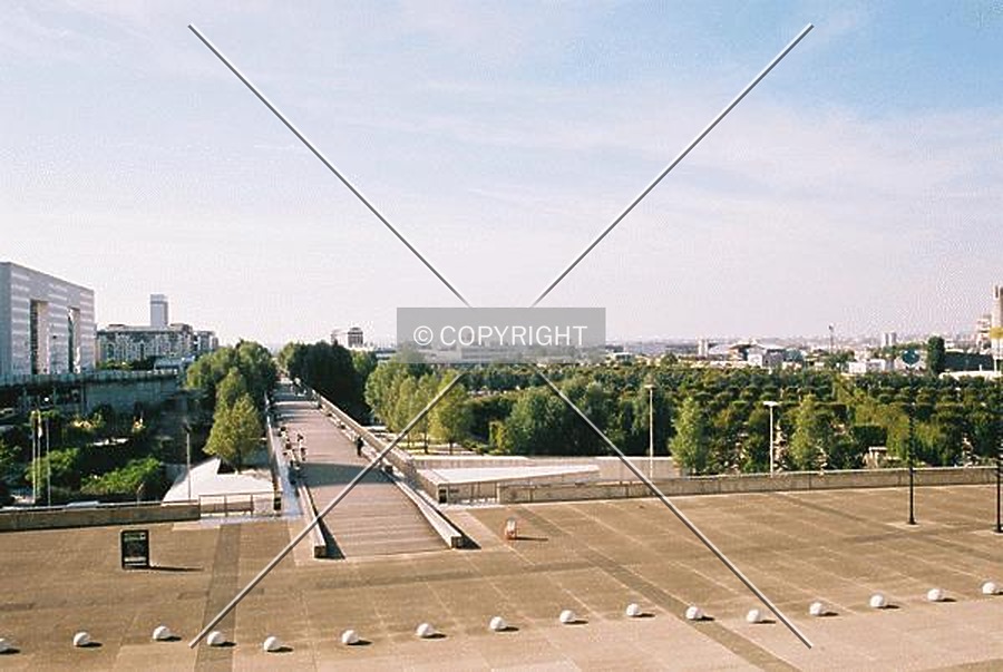 La Grande Arche by Nephilim