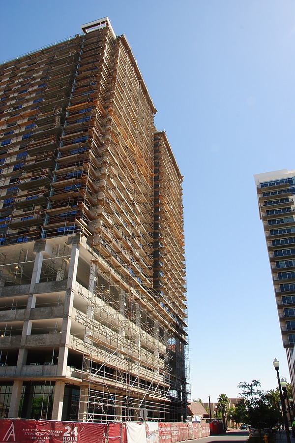 Atmosphere Tempe by Brian LoBue