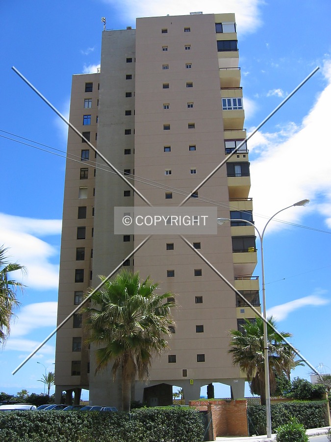 Playamar I - Torre 1 by Victor Carcedo