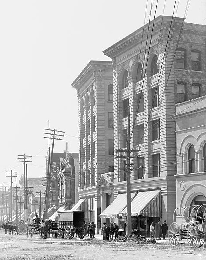 Dugan-Stuart Building by Library of Congress, Prints and Photographs Division, Detroit Publishing Company