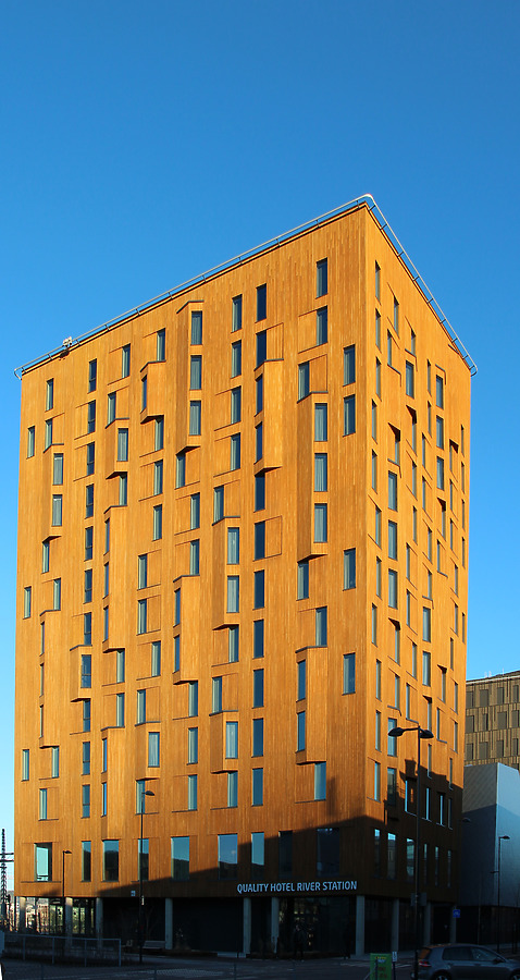 Quality River Station Hotel by Kjetil Balog