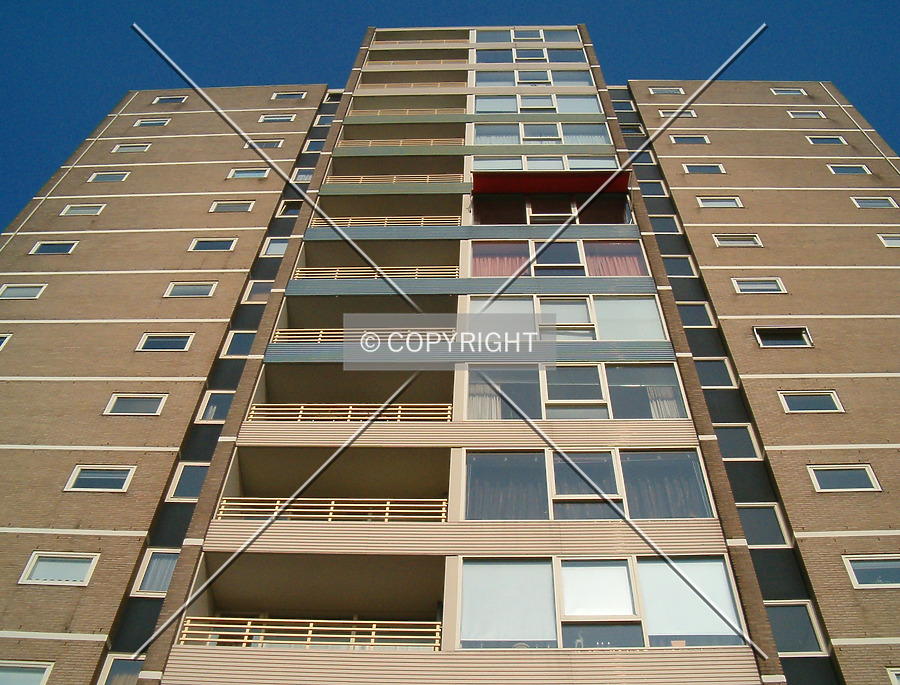 Blijdensteinparkflat by René Hogendijk