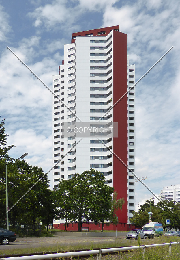 Zwickauer Damm 12 by Nephilim