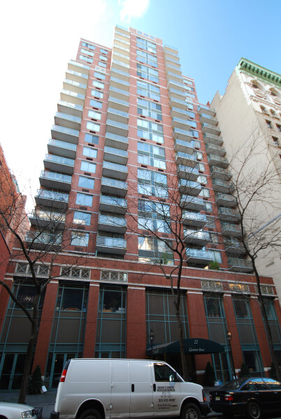 Grosvenor House Condominiums