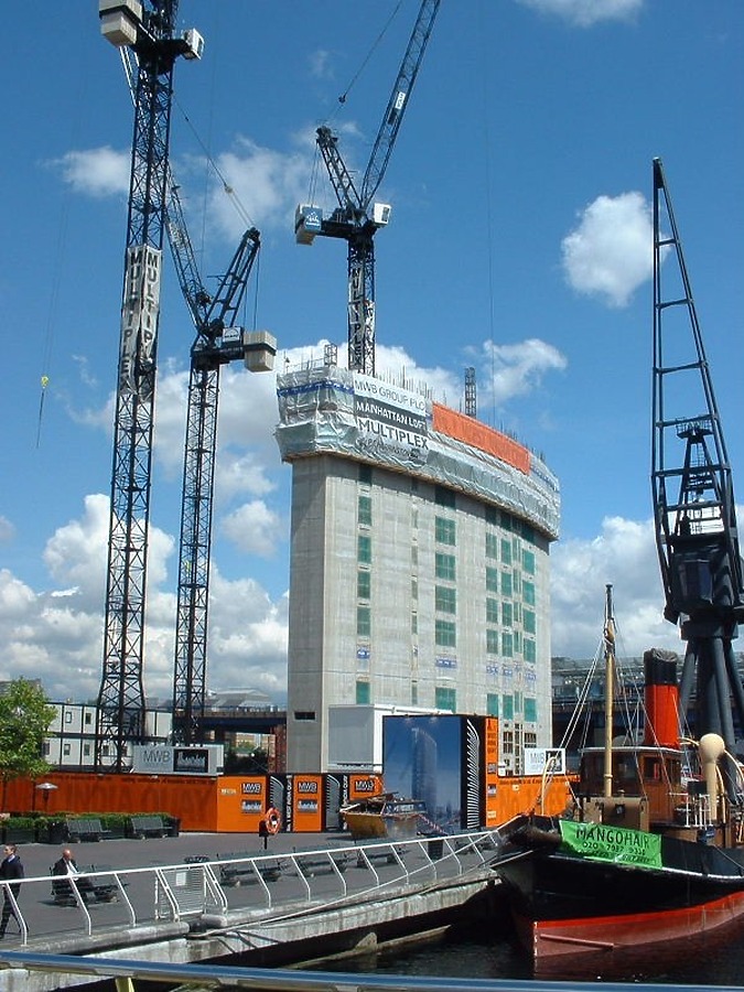 No.1 West India Quay by Jonathan Smith