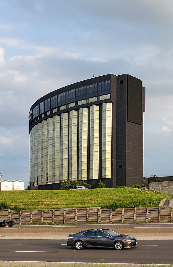 Renaissance Saint Louis Hotel Airport by Ryan Hildebrand