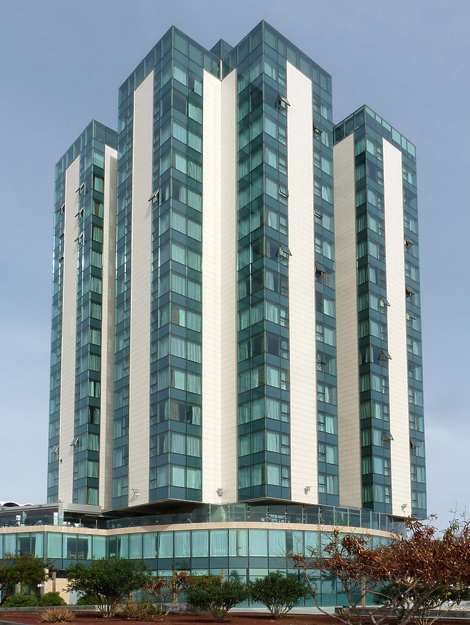 Arrecife Gran Hotel by Robin Spetz