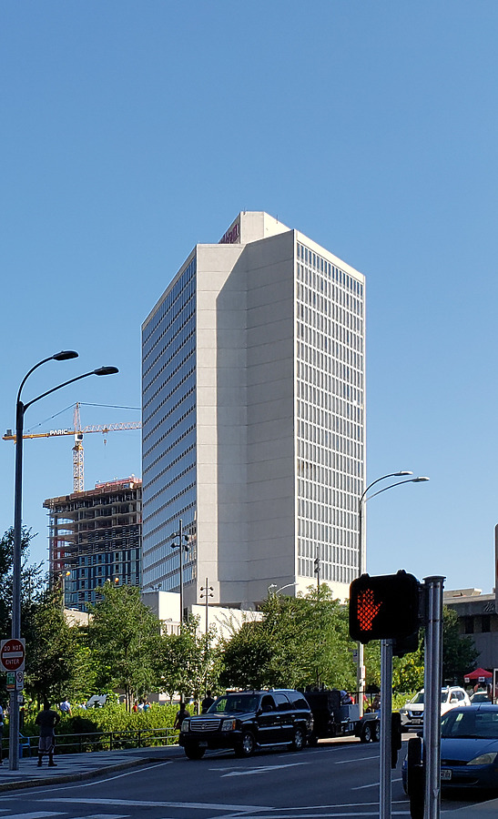 Hilton - Saint Louis at the Ballpark West Tower by Ryan Hildebrand