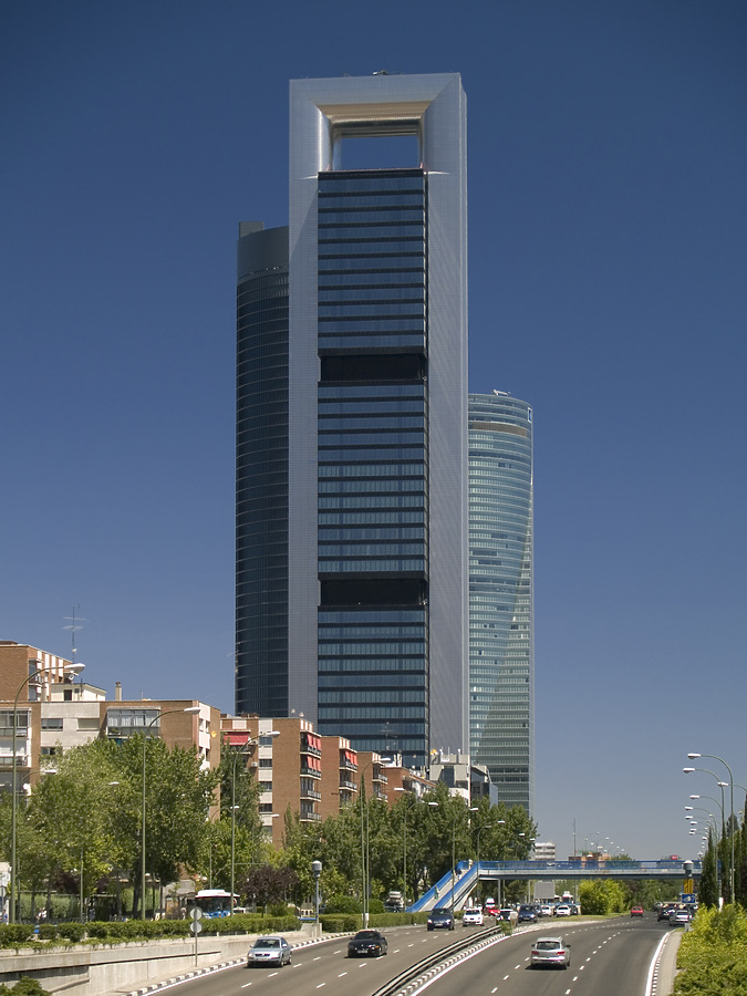 Torre Caja Madrid by Cesar Serrano