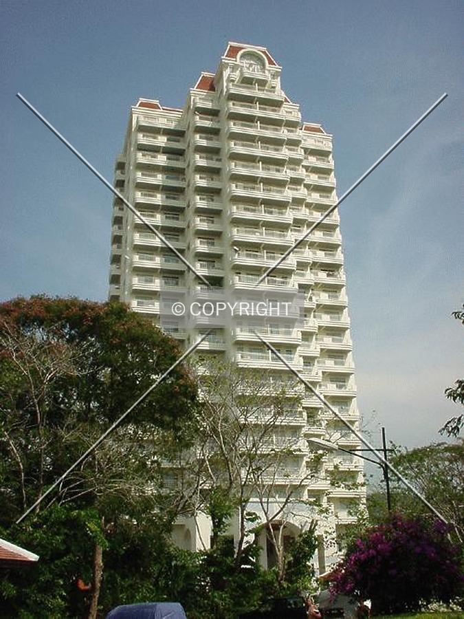 Central Waterfront Suites Hotel by Nephilim