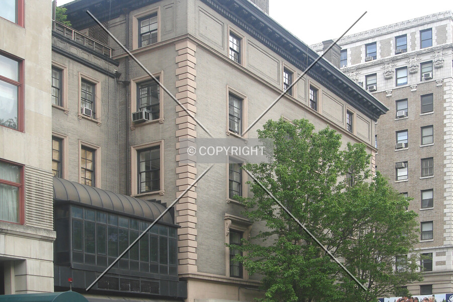 1082-1090 Madison Avenue