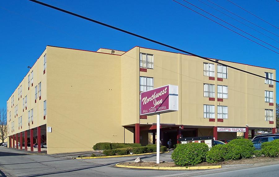 Northwest Airport Inn East Building by Ryan Hildebrand