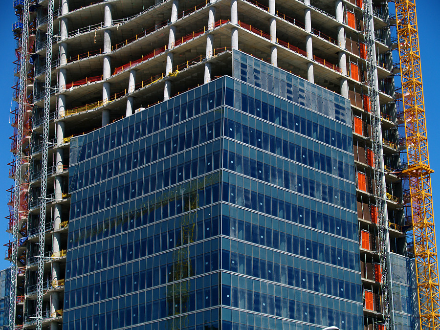 Torre Espacio by Cesar Serrano
